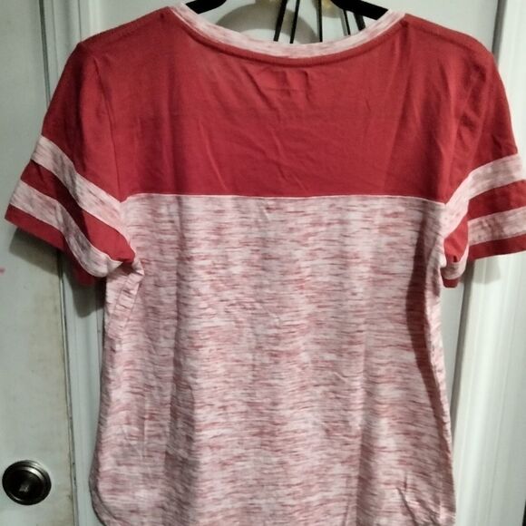 NFL Women Red & Black Atlanta Falcons With Crew Neck T Shirt - Picture 4 of 4